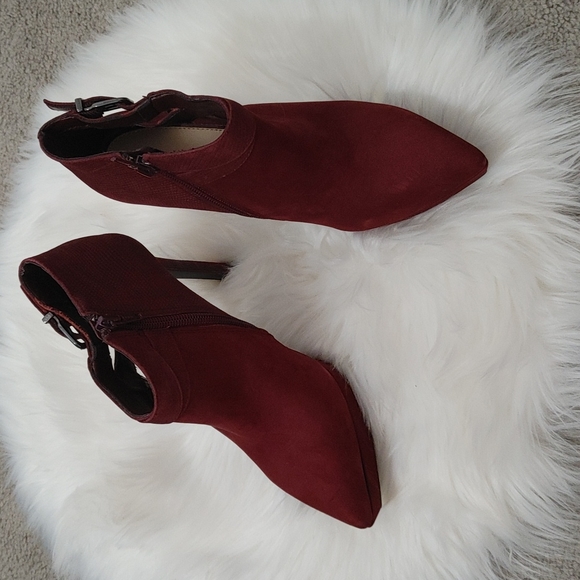 Gianni Bini Booties Size 6 - Picture 1 of 5